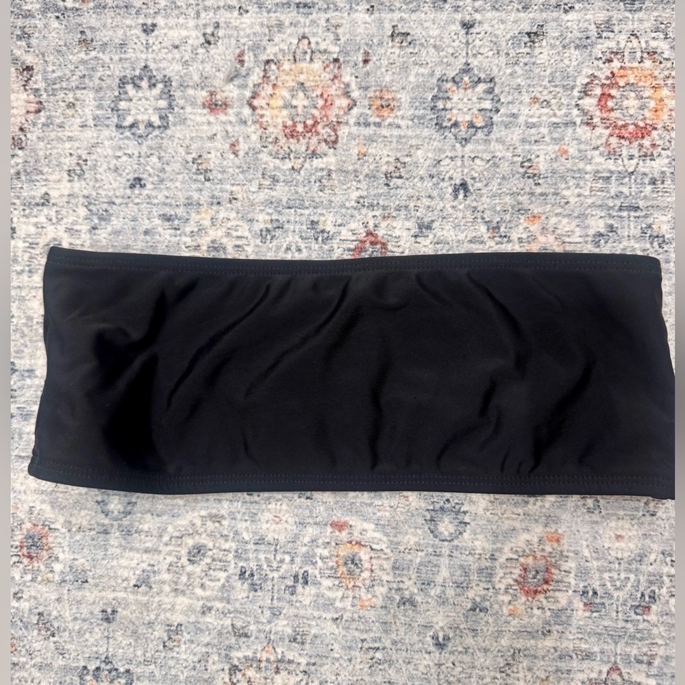 Women’s black bandeau bikini top - medium